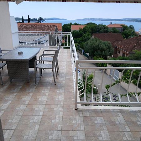 Apartmani Fani 2 Min Walking From Sea Orebić Buitenkant foto