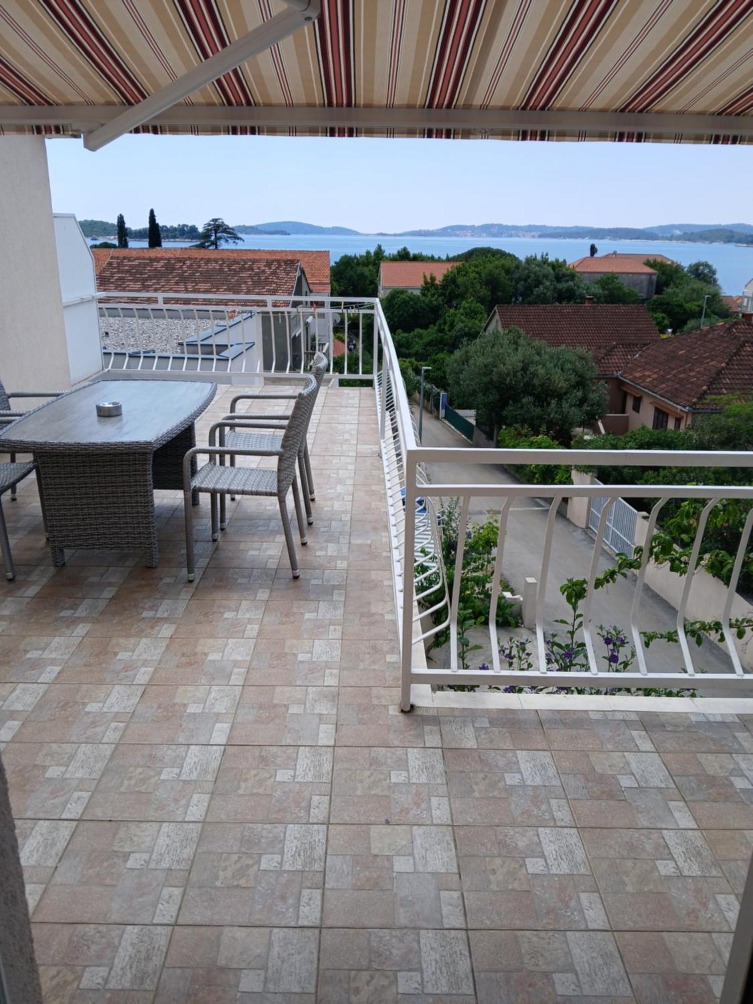 Apartmani Fani 2 Min Walking From Sea Orebić Buitenkant foto